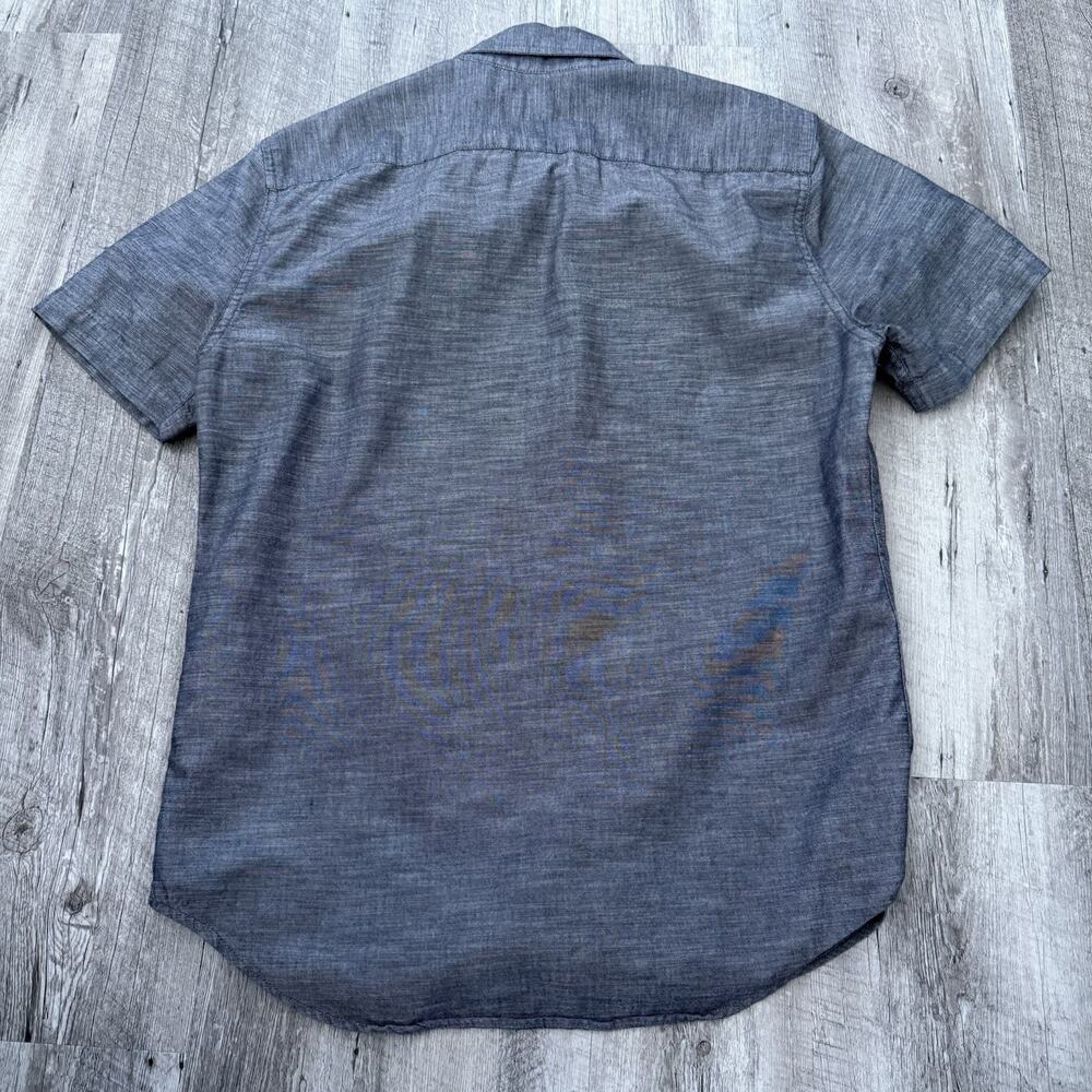 Levi’s Shirt Mens Sz Small Short Sleeve Gray Woven Button Up 100% Cotton Pocket - Picture 5 of 7
